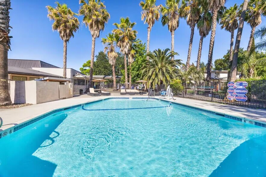 More Photos Of 4100 Chiles Rd, Davis Hotel For Sale