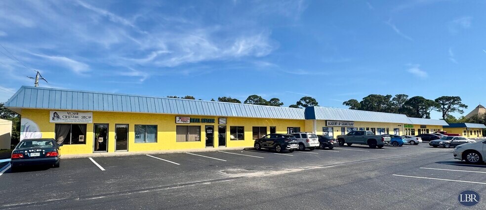 Primary Photo Of 2056 N Courtenay Pky, Merritt Island Unknown For Lease