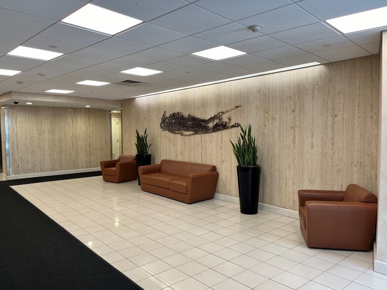 More Photos Of 100 Merrick Rd, Rockville Centre Office For Lease