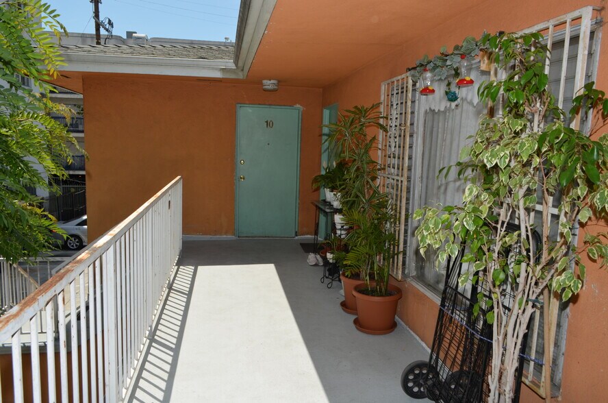 More Photos Of 749 S Berendo St, Los Angeles Apartments For Sale