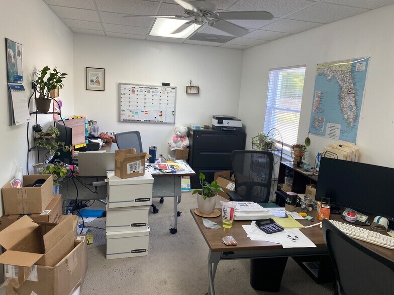 More Photos Of 1500 Main St NE, Palm Bay Light Distribution For Sale