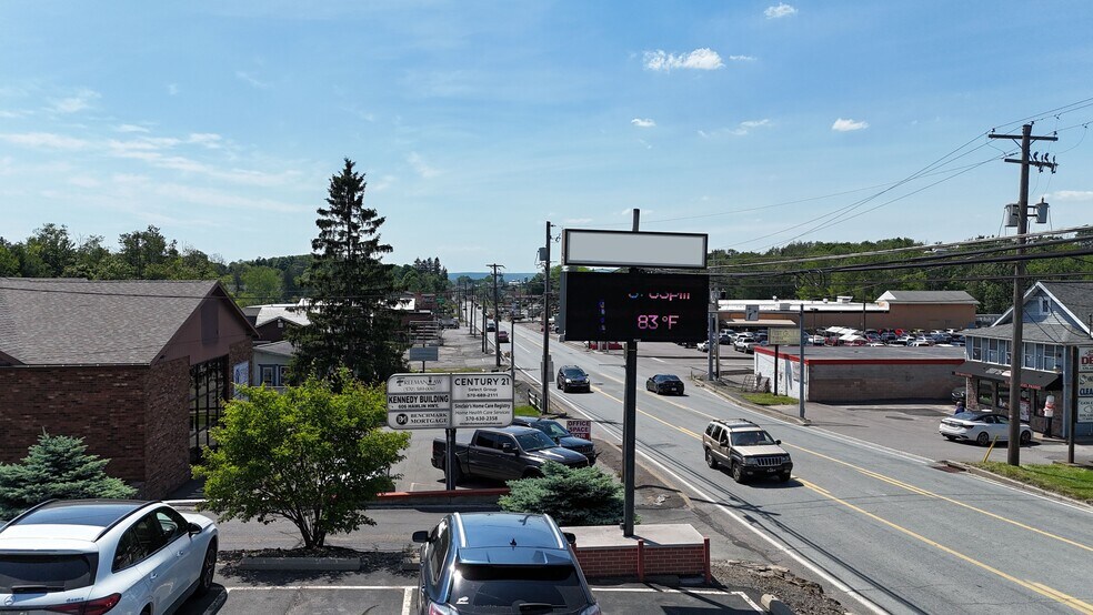 More Photos Of 610 Hamlin Hwy, Lake Ariel Office For Sale