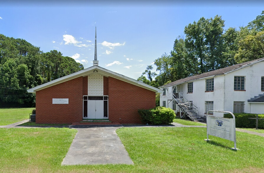 Primary Photo Of 3740 Habersham St, Brunswick Religious Facility For Sale