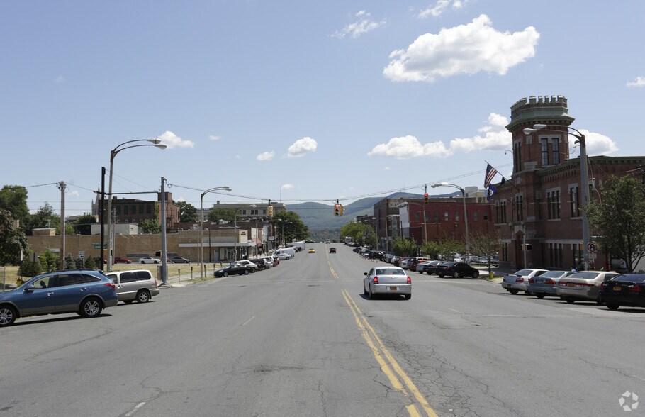 More Photos Of 169 Broadway, Newburgh Storefront Retail Residential For Lease