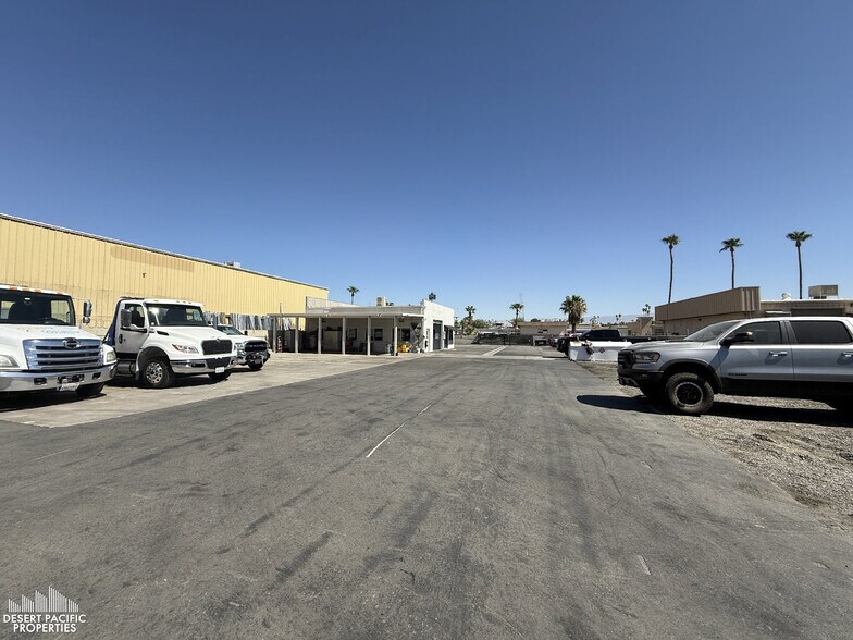 More Photos Of 74883 Velie Way, Palm Desert Service For Lease