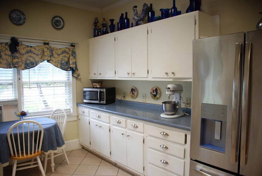 More Photos Of 173 S Lee St, Forsyth Assisted Living For Lease