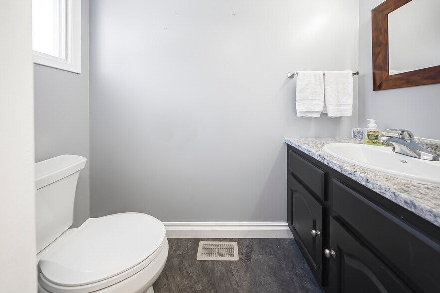 More Photos Of 4871 Wellington Road 29, Guelph Warehouse For Sale