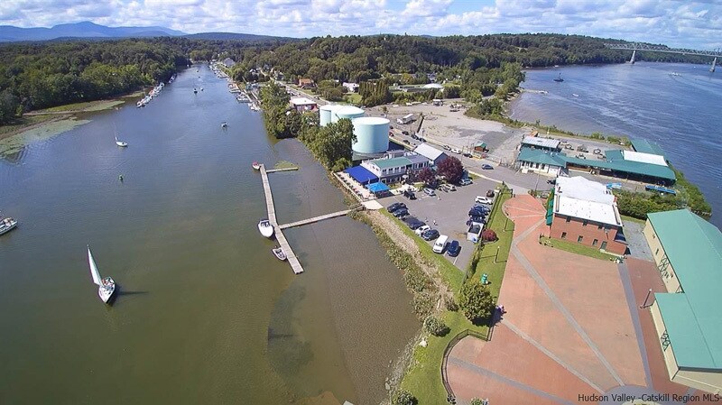 More Photos Of 7 Main St, Catskill General Retail For Sale