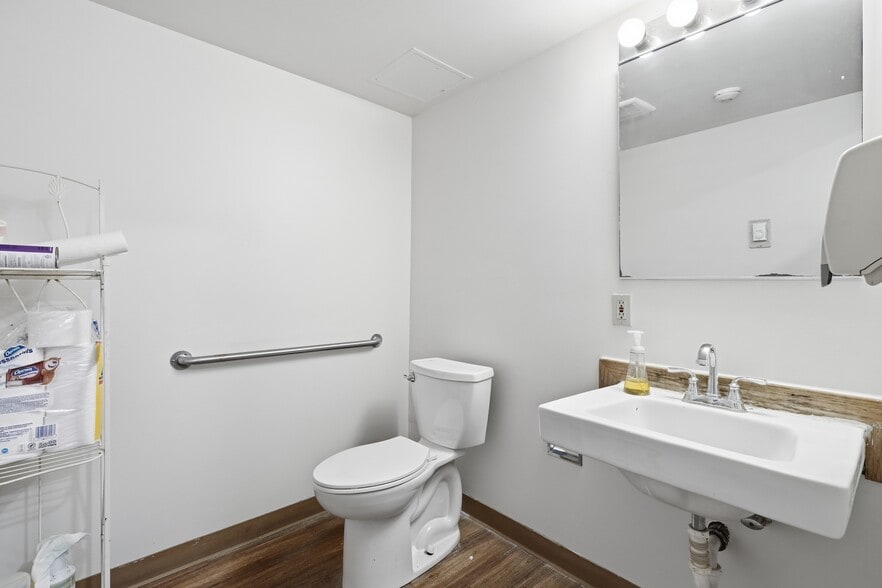 More Photos Of 215 S Braddock Ave, Pittsburgh Apartments For Sale