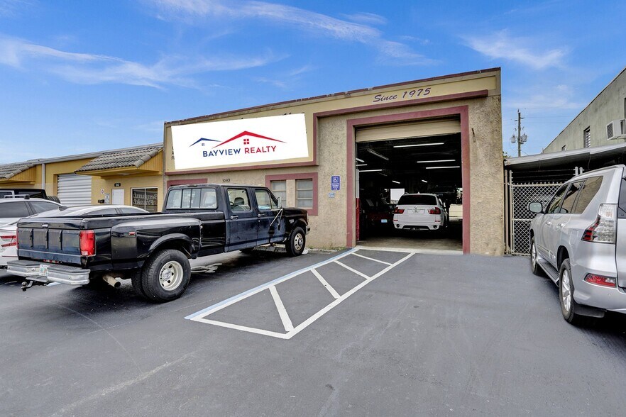 More Photos Of 1040 NE 44th St, Oakland Park Auto Repair For Sale
