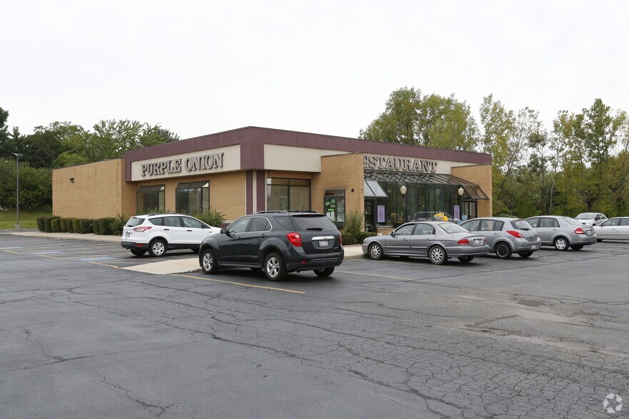 More Photos Of 13150 W 143rd St, Homer Glen Restaurant For Lease