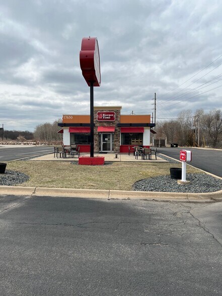More Photos Of 17650 Highway 65 NE, Andover Fast Food For Sale