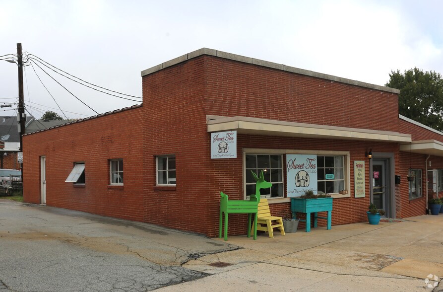 Primary Photo Of 1819 Pembroke Rd, Greensboro Office For Sale