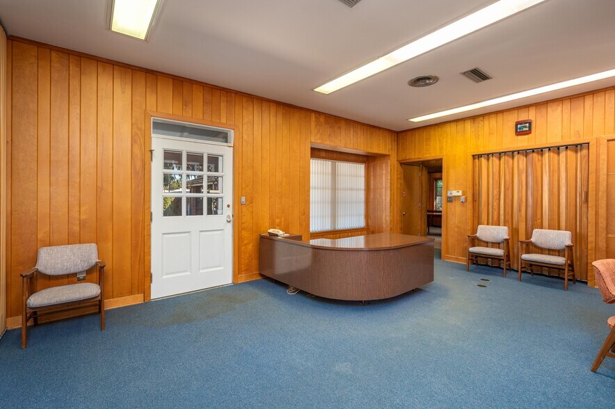 More Photos Of 510 E Parker St, Bartow Office For Sale