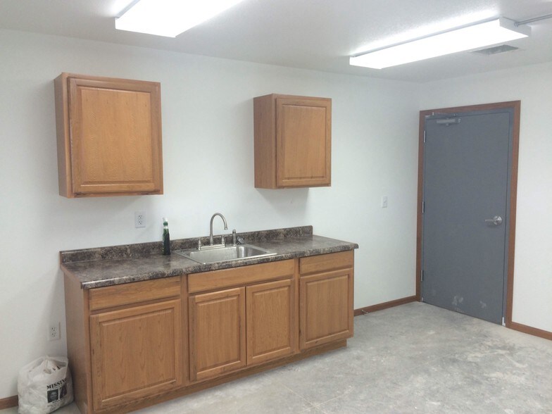 More Photos Of 2969 133rd J Ave SW, Arnegard Service For Lease