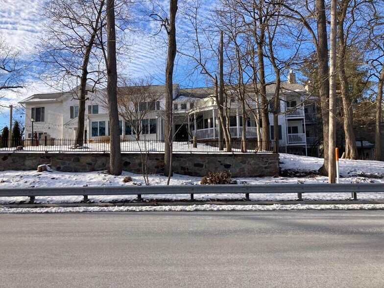 Primary Photo Of 3158 S State Road 2, Valparaiso Hotel For Sale