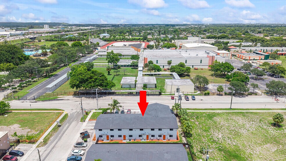 More Photos Of 940 NW 8th Ave, Pompano Beach Apartments For Sale