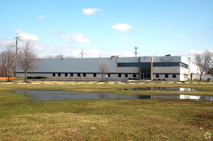 More Photos Of 3501 Island Ave, Philadelphia Light Manufacturing For Lease