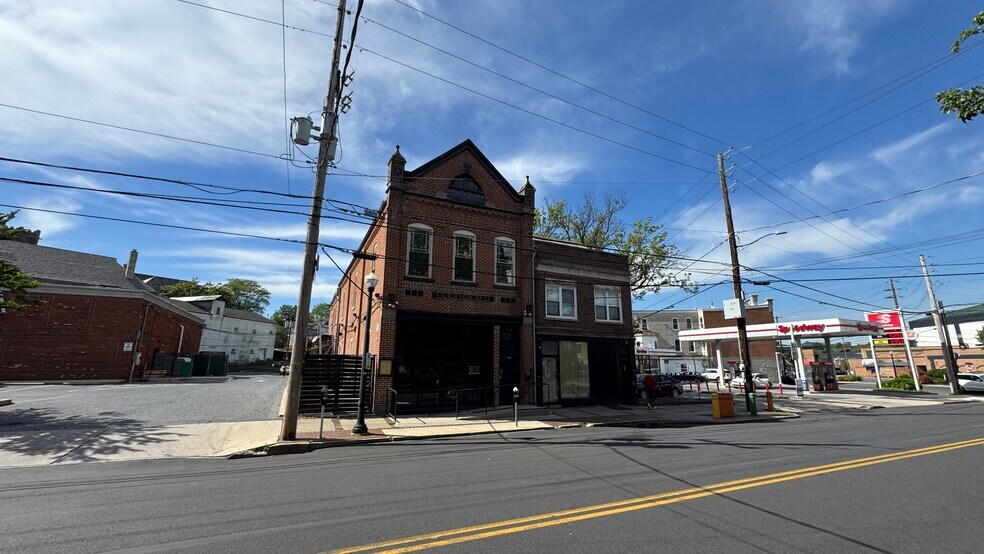 More Photos Of 217 Broadway, Bethlehem Restaurant For Lease