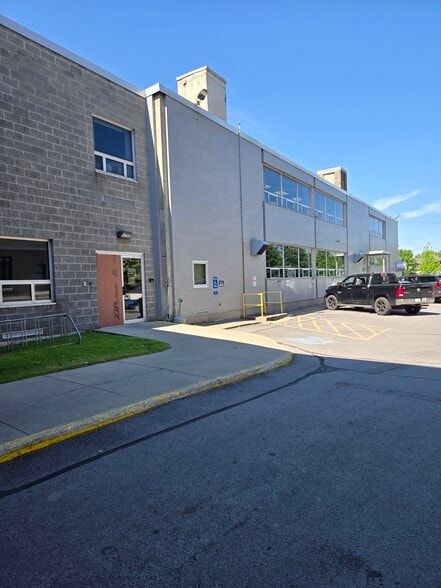 More Photos Of 260 Washington St, Watertown Office For Lease
