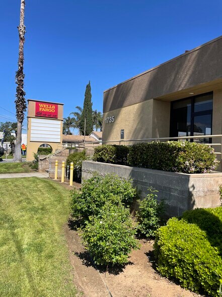 More Photos Of 1735-W W Ramsey St, Banning Storefront Retail Office For Sale