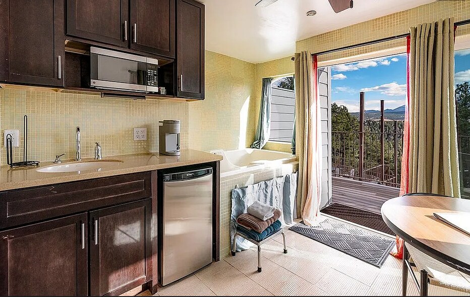 More Photos Of 236 Pinecrest Rd, Woodland Park Hospitality For Sale