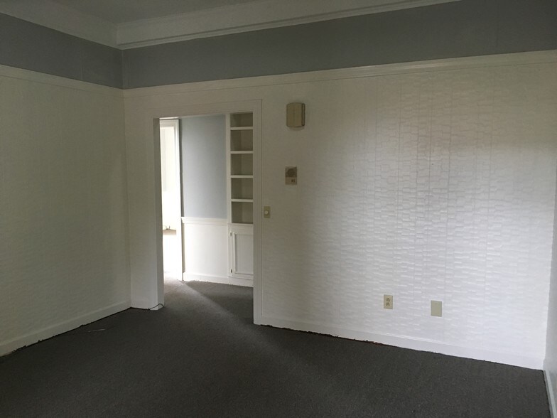 More Photos Of 635 E Bay St, Charleston Office Residential For Lease