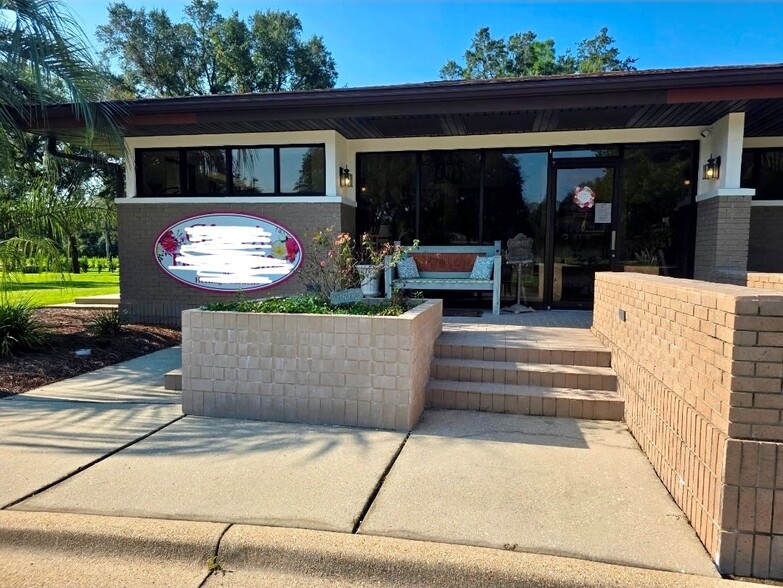 Primary Photo Of 2201 Partin Dr N, Niceville General Retail For Lease