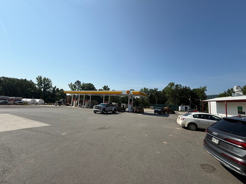 More Photos Of 3151 Highway 10 E, Perryville Service Station For Sale