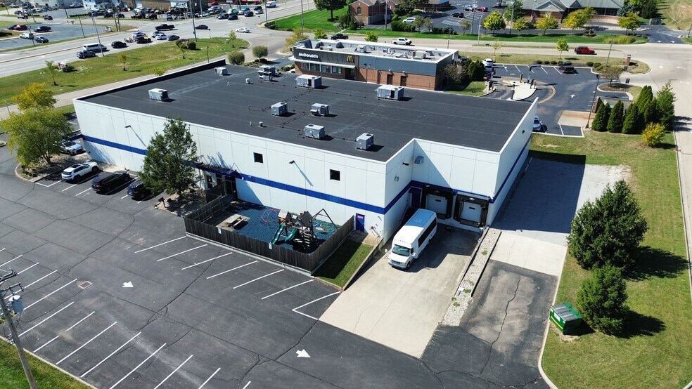 More Photos Of 1455 E 2nd St, Franklin Freestanding For Sale