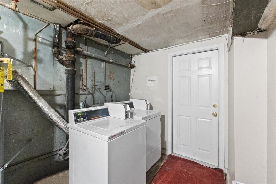 More Photos Of 2835 Anza St, San Francisco Apartments For Sale