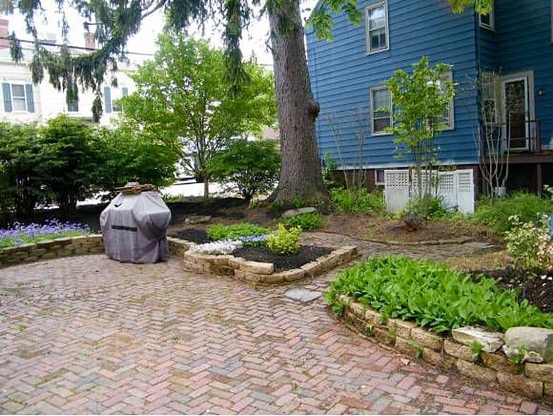 More Photos Of 426 Middle St, Portsmouth Office Residential For Lease