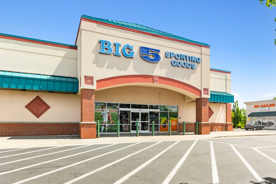 More Photos Of 101 Columbia Point Dr, Richland Storefront For Sale