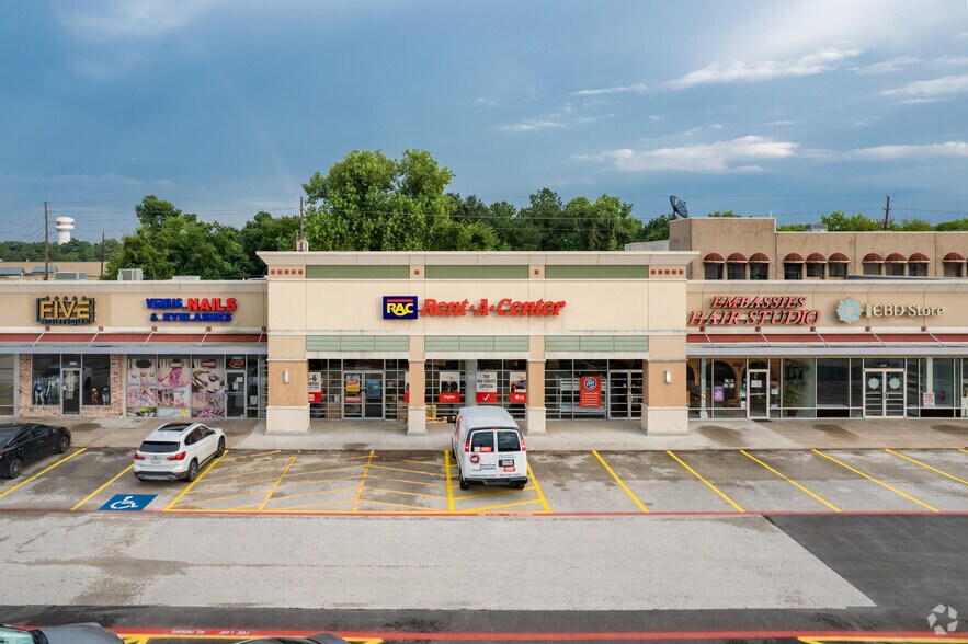 More Photos Of 2119-2227 Cypress Creek Pky, Houston General Retail For Lease