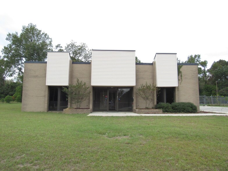 More Photos Of 2765 Magnolia St, Orangeburg Flex For Sale