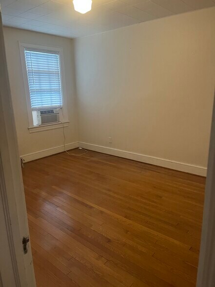 More Photos Of 1836 Wakefield Rd SW, Roanoke Apartments For Sale