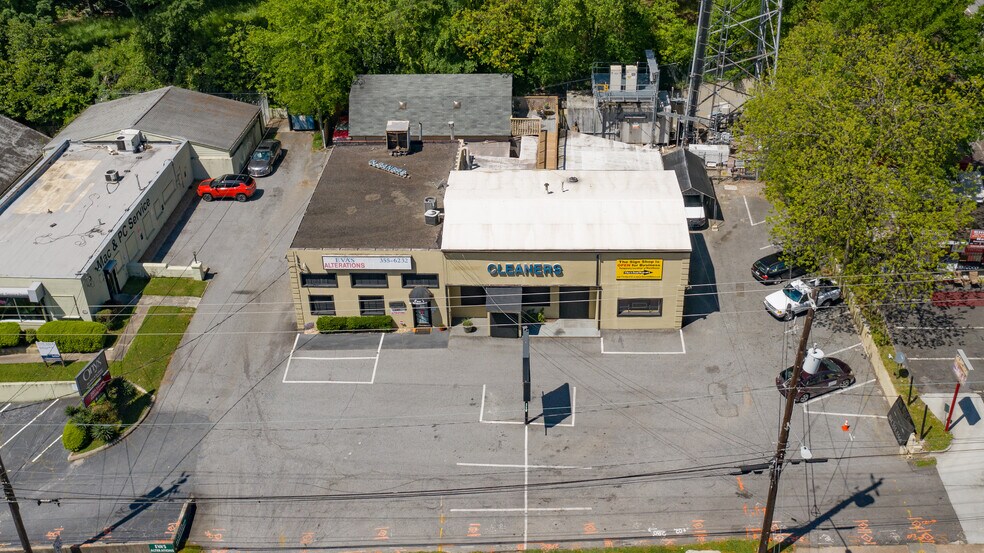 More Photos Of 1640 Northside Dr NW, Atlanta Storefront Retail Office For Sale