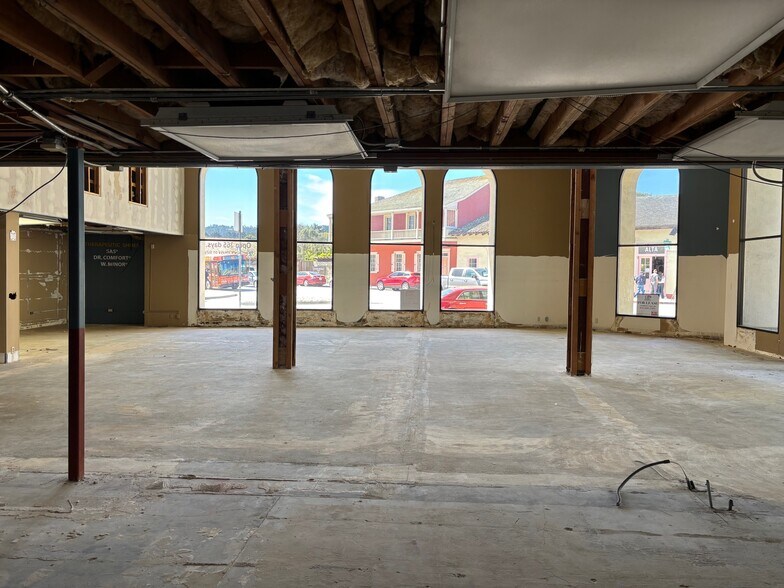 More Photos Of 499 Alvarado St, Monterey Freestanding For Lease