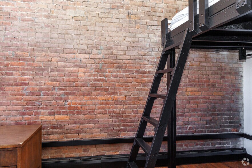 More Photos Of 136 Court St, Binghamton Apartments For Sale