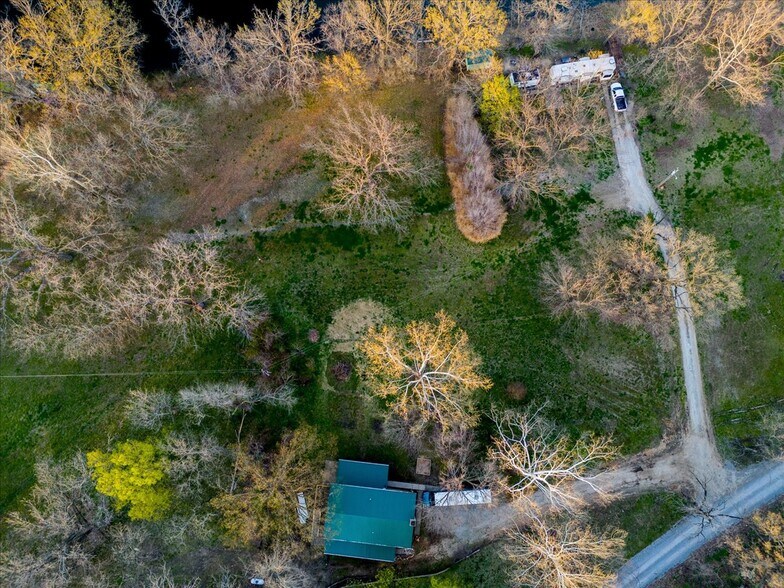 More Photos Of 9596 N 447 Rd, Spavinaw Trailer Camper Park For Sale