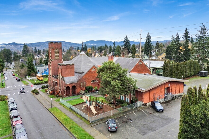 Primary Photo Of 1326 N Garden St, Bellingham Religious Facility For Lease