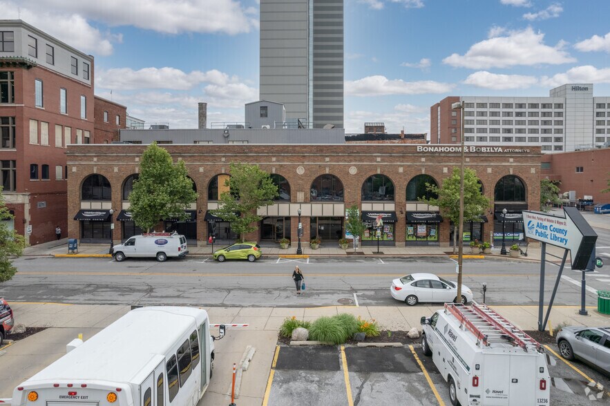 More Photos Of 927 S Harrison St, Fort Wayne Office For Lease