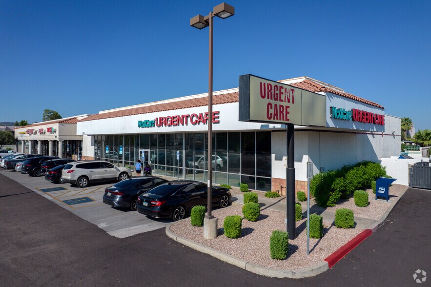 More Photos Of 8101 N 19th Ave, Phoenix Unknown For Lease