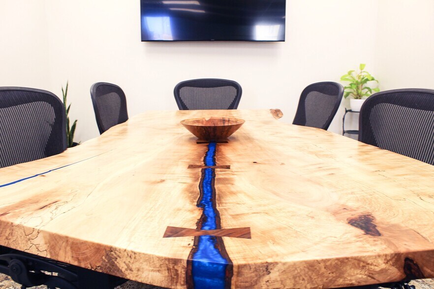 More Photos Of 31 N Federal St, Harrisonburg Coworking Space
