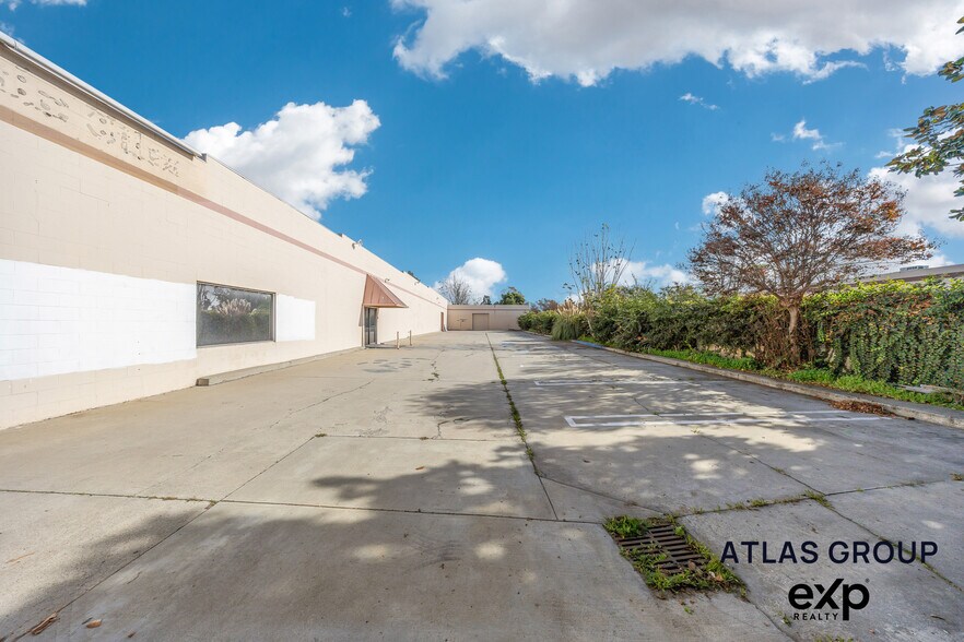 More Photos Of 1618 S San Gabriel Blvd, San Gabriel Freestanding For Sale