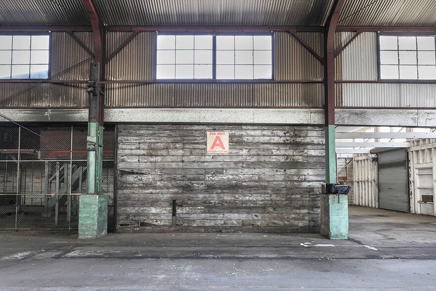 More Photos Of 1577 23rd st, Los Angeles Industrial For Sale