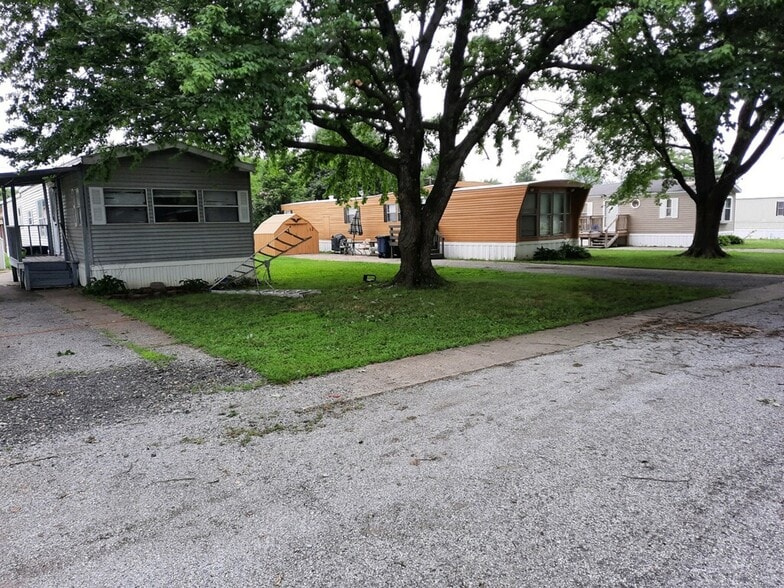 More Photos Of 321 N All Seasons Rd, Geff Manufactured Housing Mobile Home Park For Sale