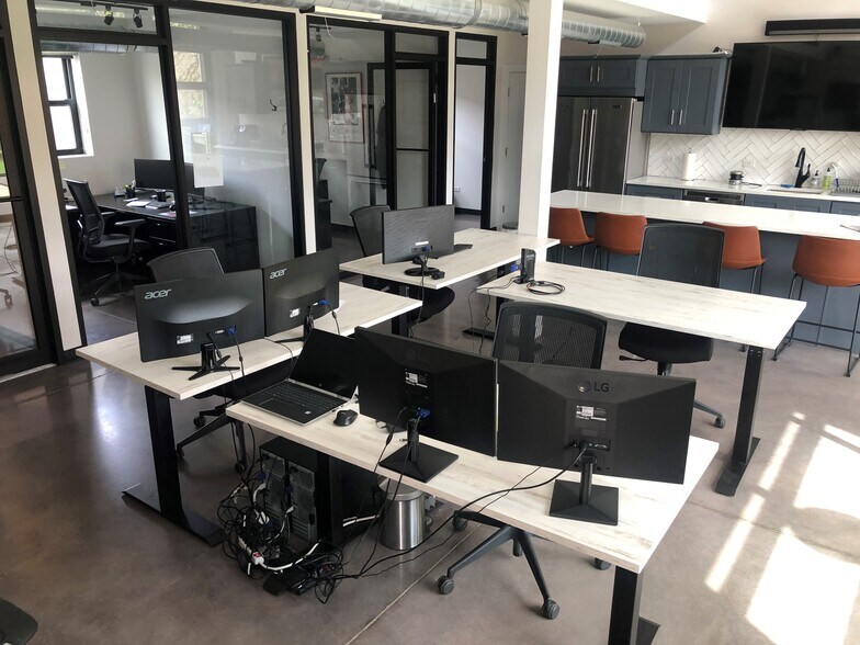 More Photos Of 206 N Main St, Wheaton Storefront Retail Office For Sale