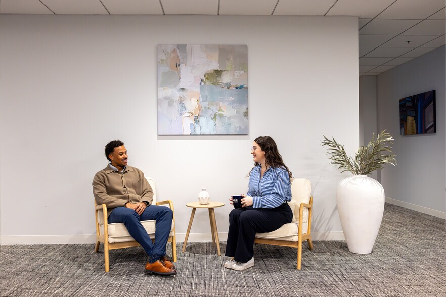 More Photos Of One Embarcadero Ctr, San Francisco Office Residential For Lease