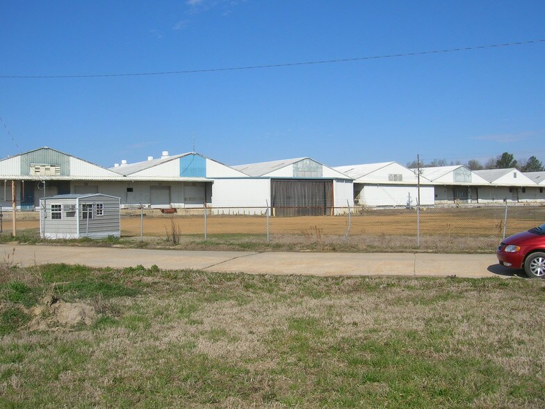 More Photos Of 100 Tubb Ave, West Point Manufacturing For Sale